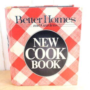 Vintage Better Homes and Garden New Cookbook/Hardcover/ Ring Bound